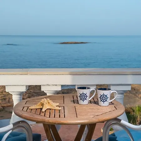 Aparthotel Pyrgos Blue