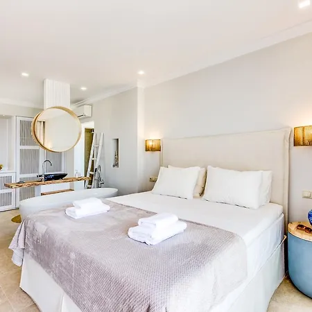 Pyrgos Blue 3*