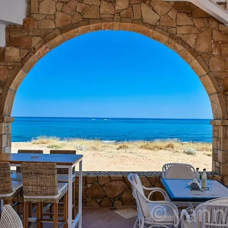 Pyrgos Blue Hotel de apartamente 3*